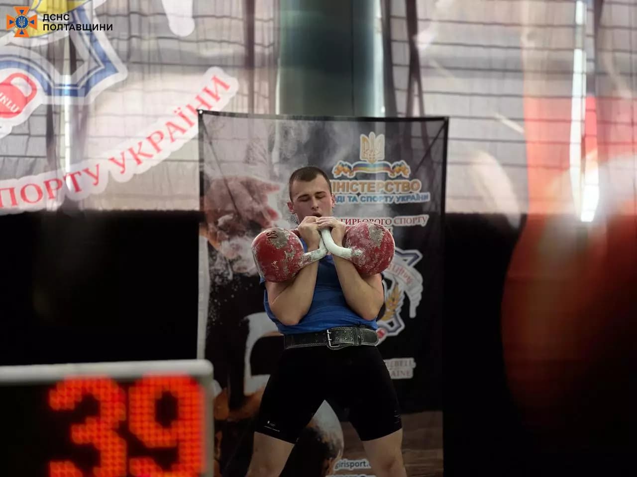 Рятувальник з Полтавщини став призером чемпіонату з гирьового спорту