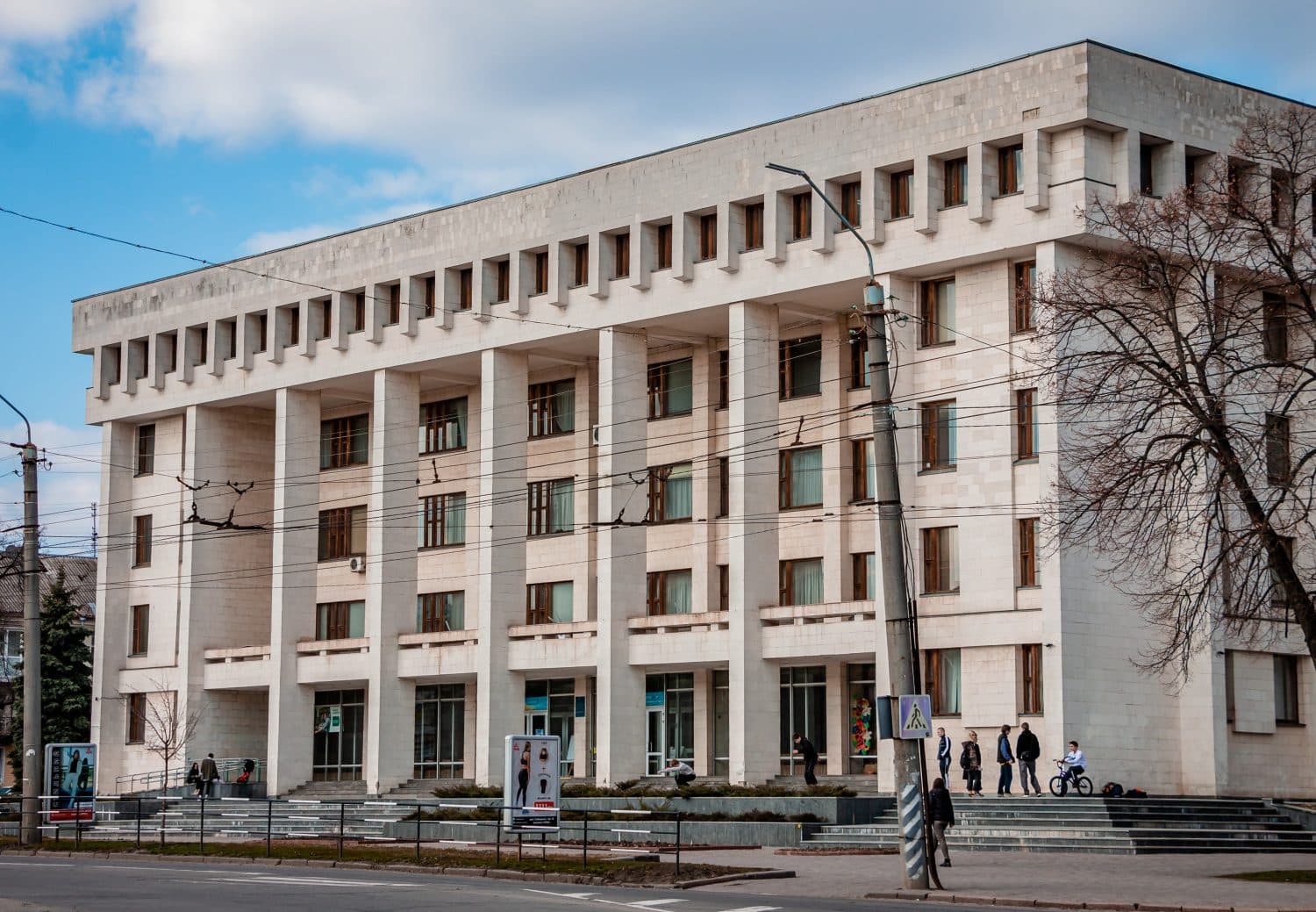 Повернення тепла: прогноз погоди на вихідні у Полтаві