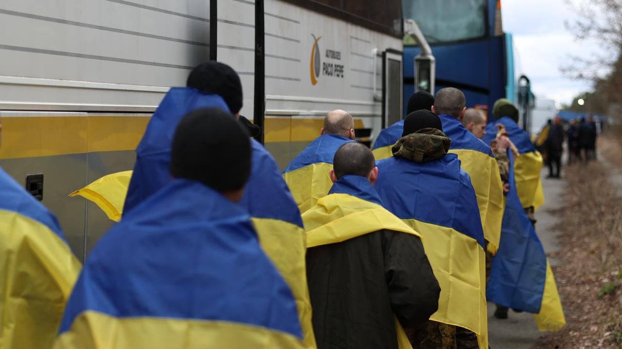 Повернення героїв: шістьох воїнів з Полтавщини звільнили з полону