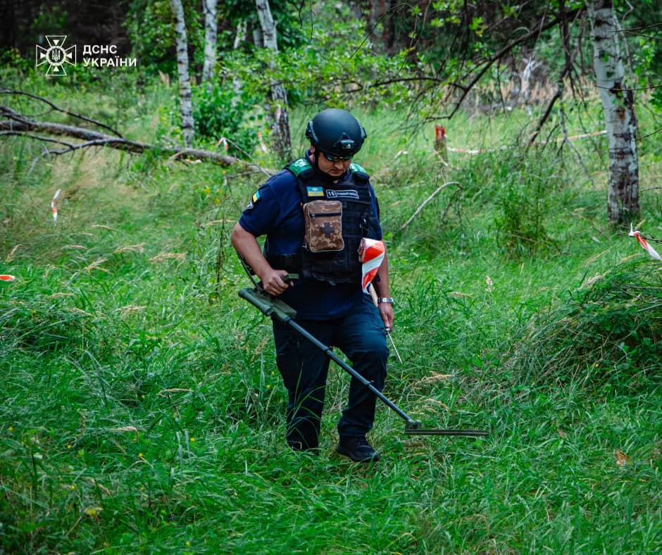 На Полтавщині знищили понад 300 боєприпасів