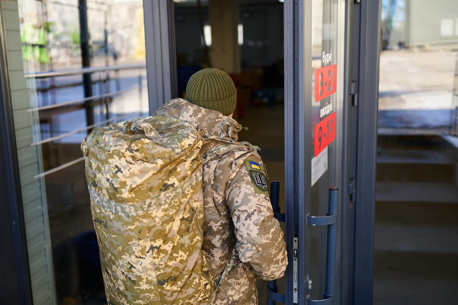 Військові відправили та отримали понад 100 000 посилок за 1 гривню через «Нову пошту»