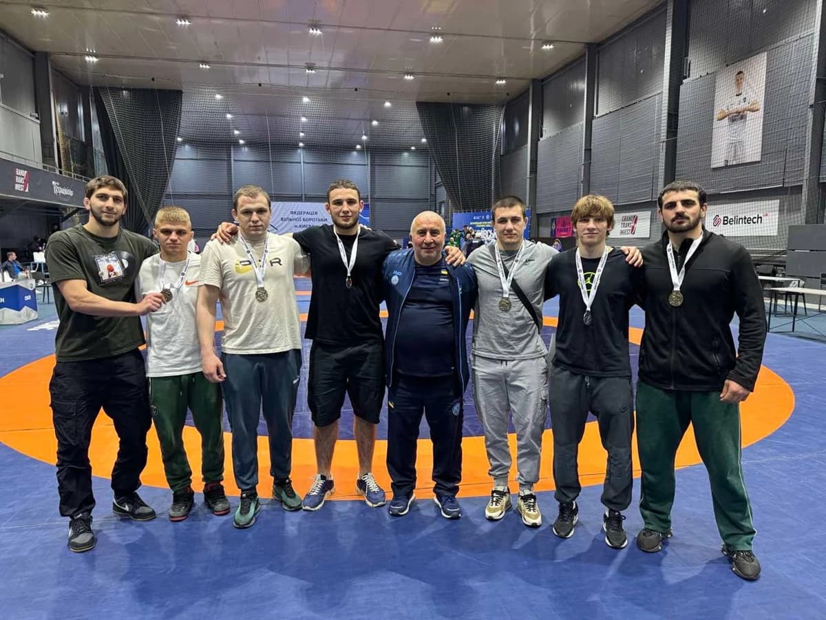 Полтавські спортсмени вибороли призові місця на турнірі з вільної боротьби