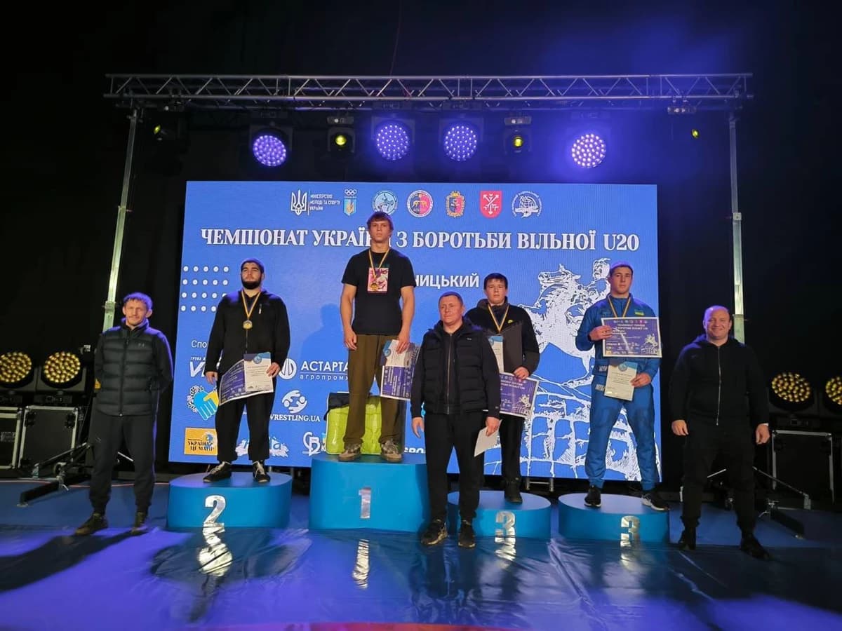 Полтавські спортсмени здобули шість медалей на чемпіонаті України з вільної боротьби