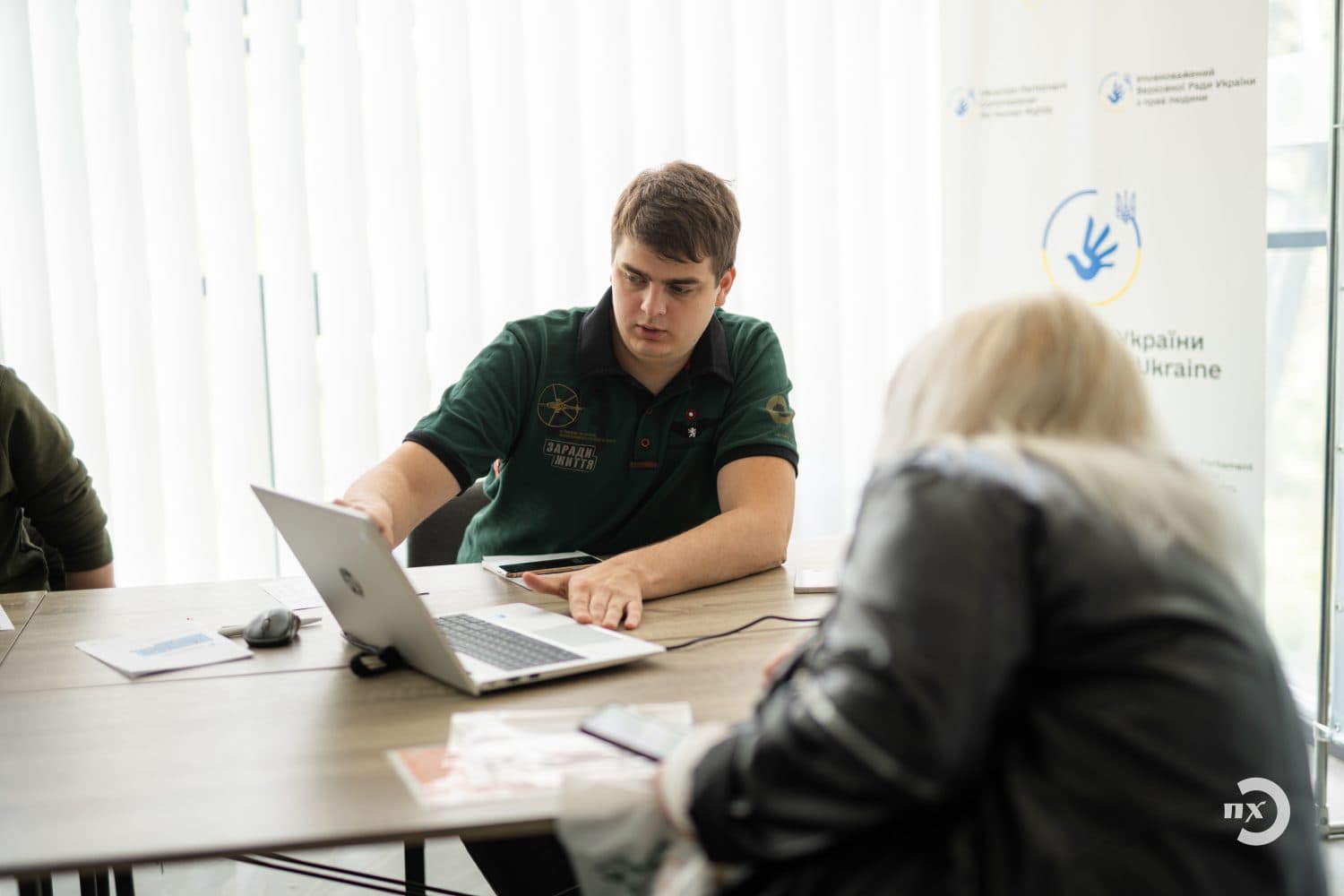Де шукати підтримку, коли рідні в полоні: у Полтаві запрацював Координаційний штаб