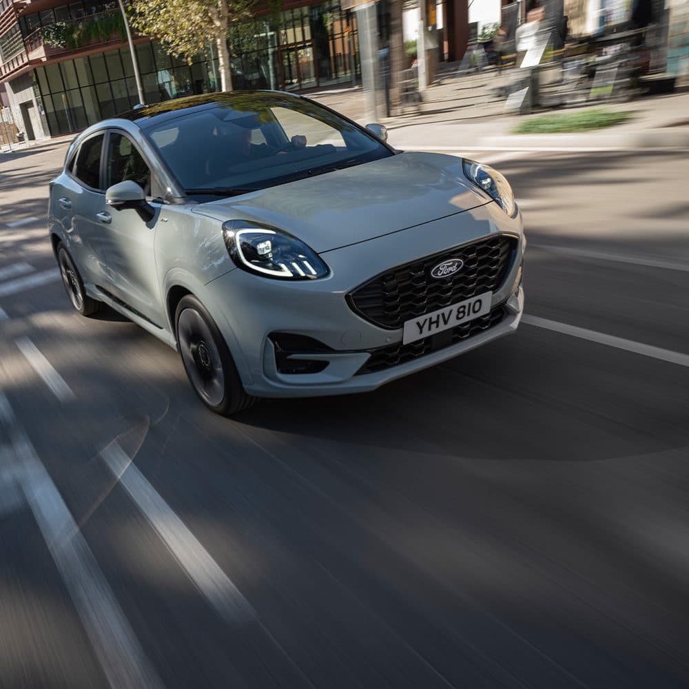 Ford Puma: Компактний кросовер із енергійним дизайном для міського ритму життя