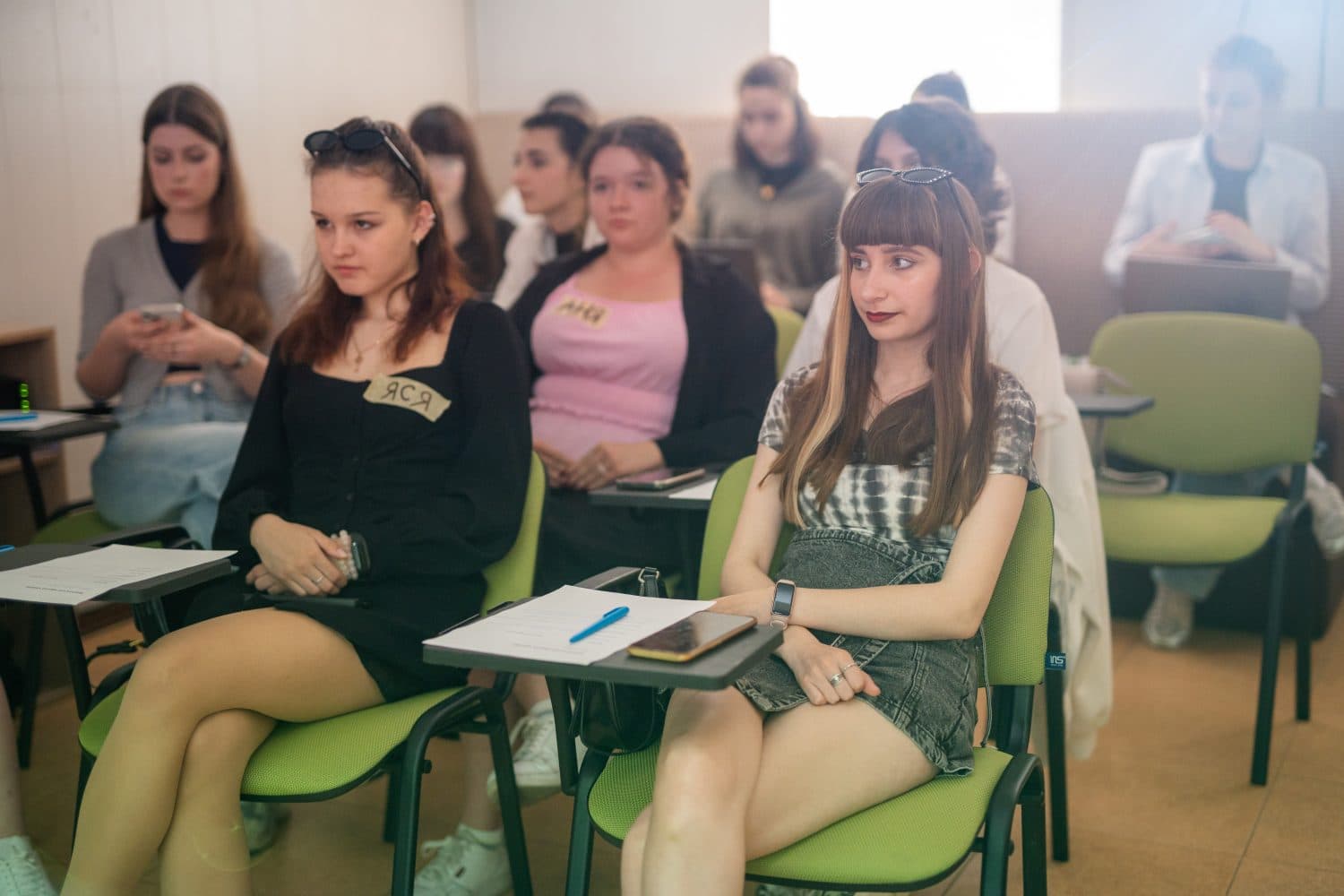 Рерайтили новини та тренували м'язи медіаграмотності: у Полтаві минув шостий день інтенсиву «ДезінФЕЙКція»