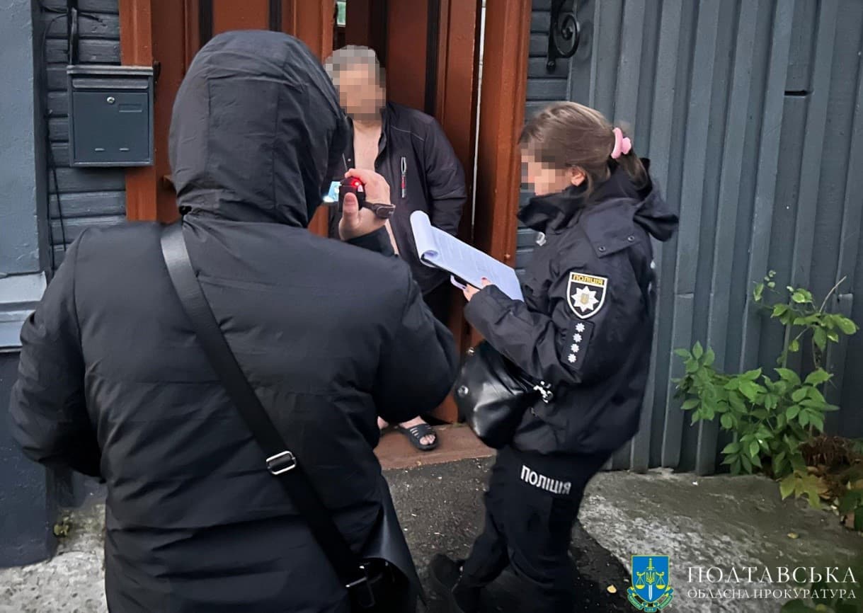 Викладача вокалу з Полтави судитимуть за зґвалтування та розбещення дітей
