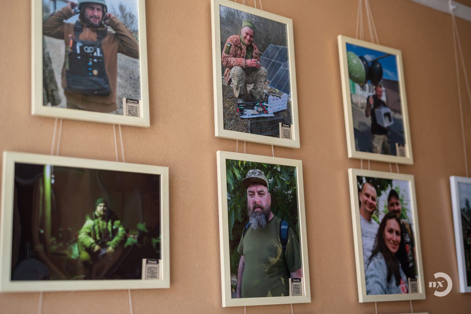 (Не)народжені для війни: у Полтаві відкрили фотовиставку Сергія Шебеліста