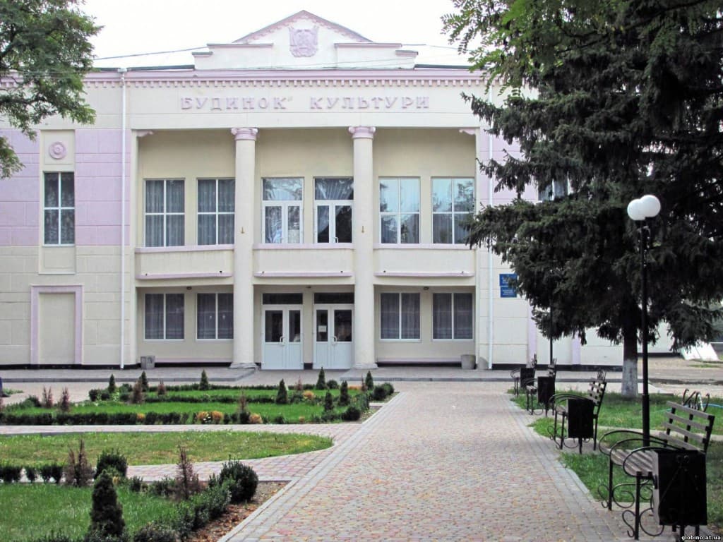 У Глобинському будинку культури за понад шість мільйонів відремонтують дах