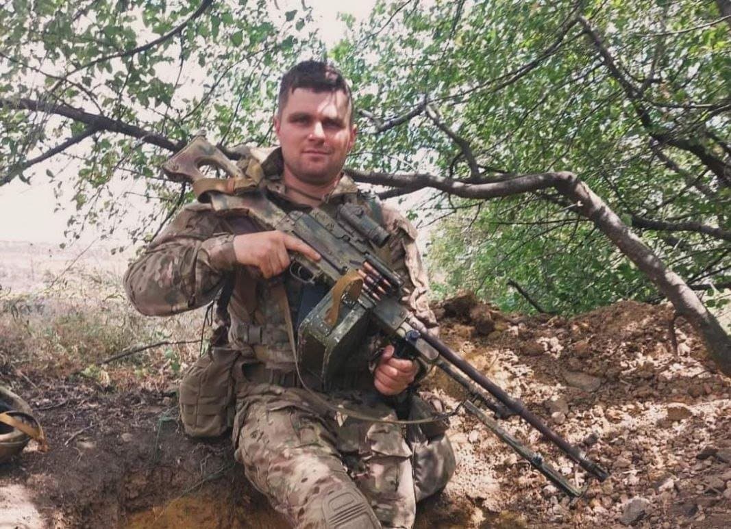 Обороняв Бахмут та визволяв Херсонщину: майору з Полтавщини надали звання Героя України