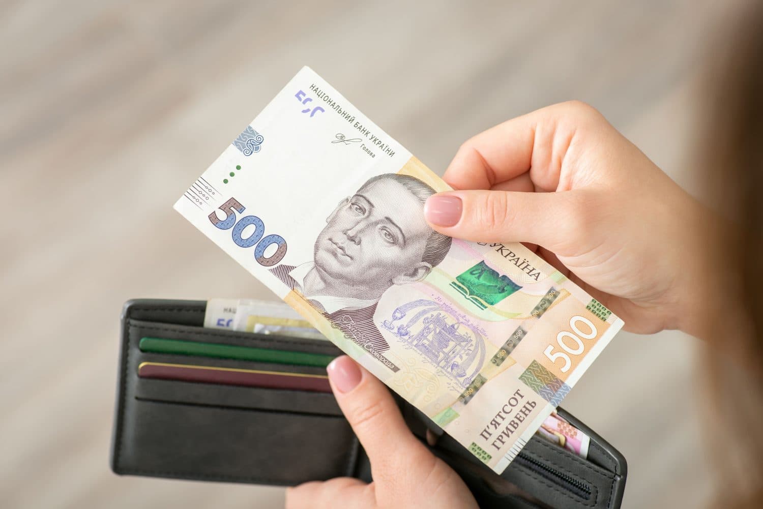 Шахраї ошукали п'ятьох мешканців Полтавщини на понад 200 тисяч гривень