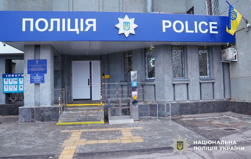 У Полтаві з даху ТРЦ впав 19-річний хлопець (оновлено)