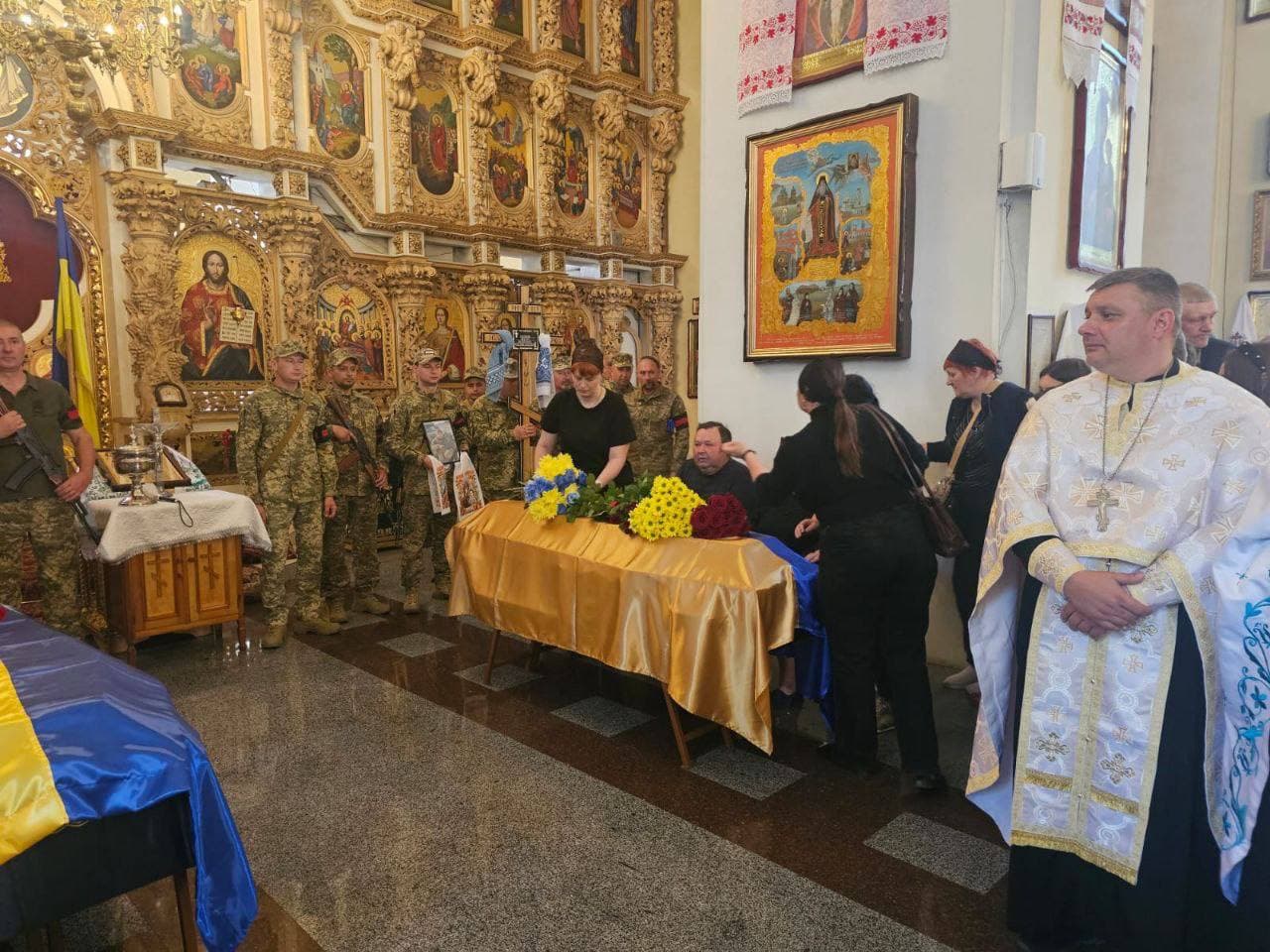 На Полтавщині провели в останню путь ще сімох захисників