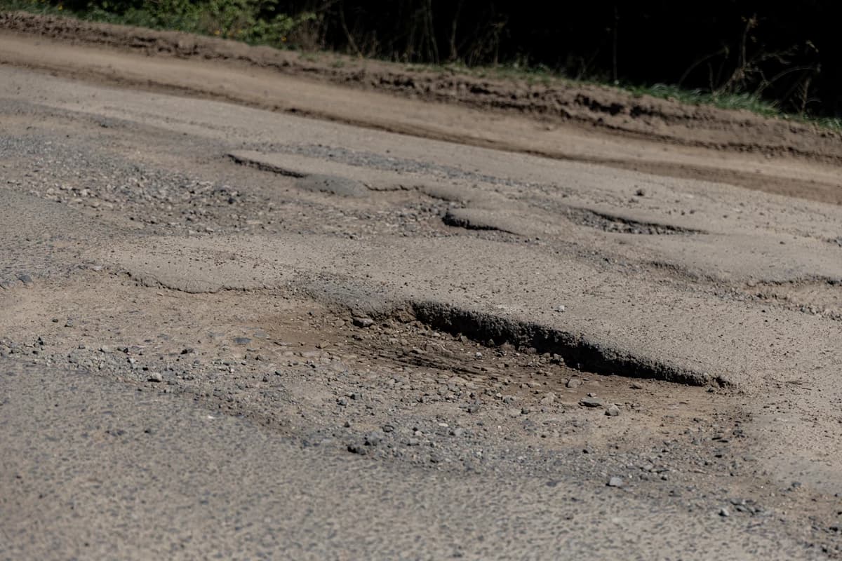 На Полтавщині ремонтують дорогу в аварійному стані