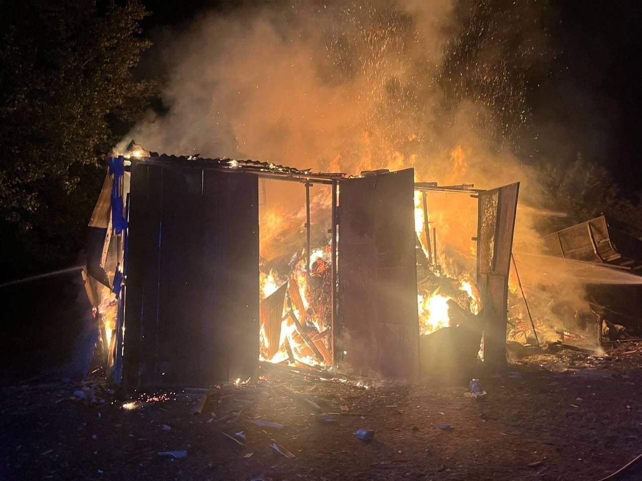 Уламки дрона спричинили пожежу на Полтавщині