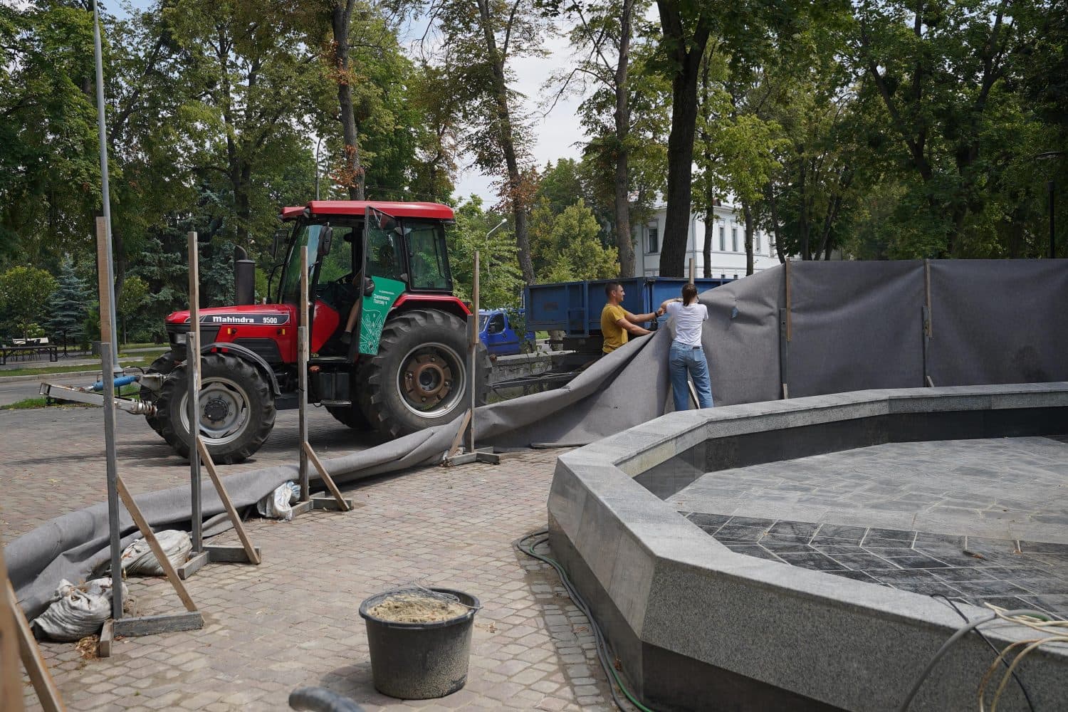 У Полтаві після тривалого простою запускають фонтан у Шевченківському парку