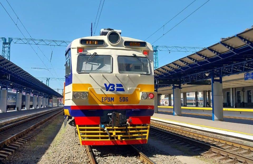 Змінили розклад руху приміського поїзда з Києва до Полтавщини