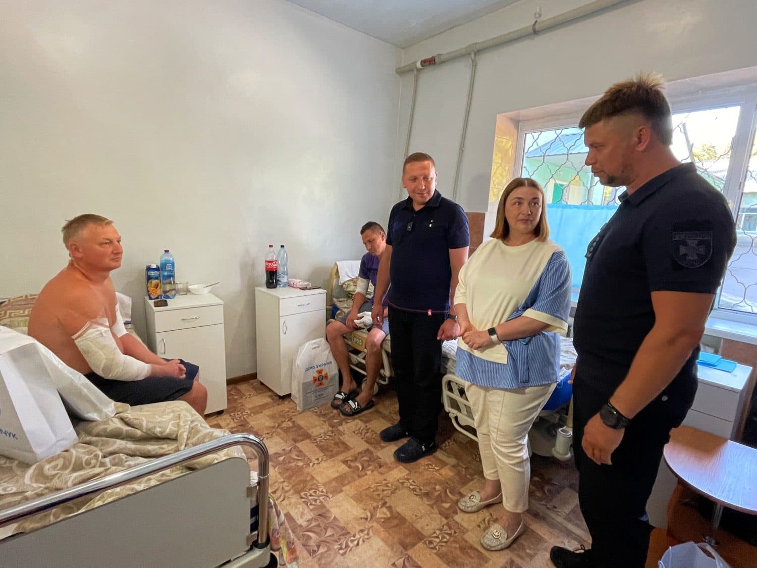 Гасили пожежу після обстрілу: на Полтавщині постраждали рятувальники