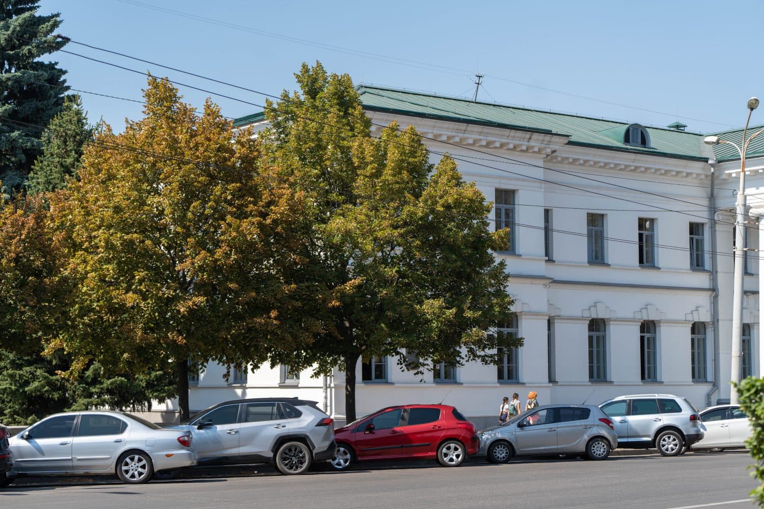 У Полтаві троє інспекторів штрафуватимуть водіїв за неправильне паркування