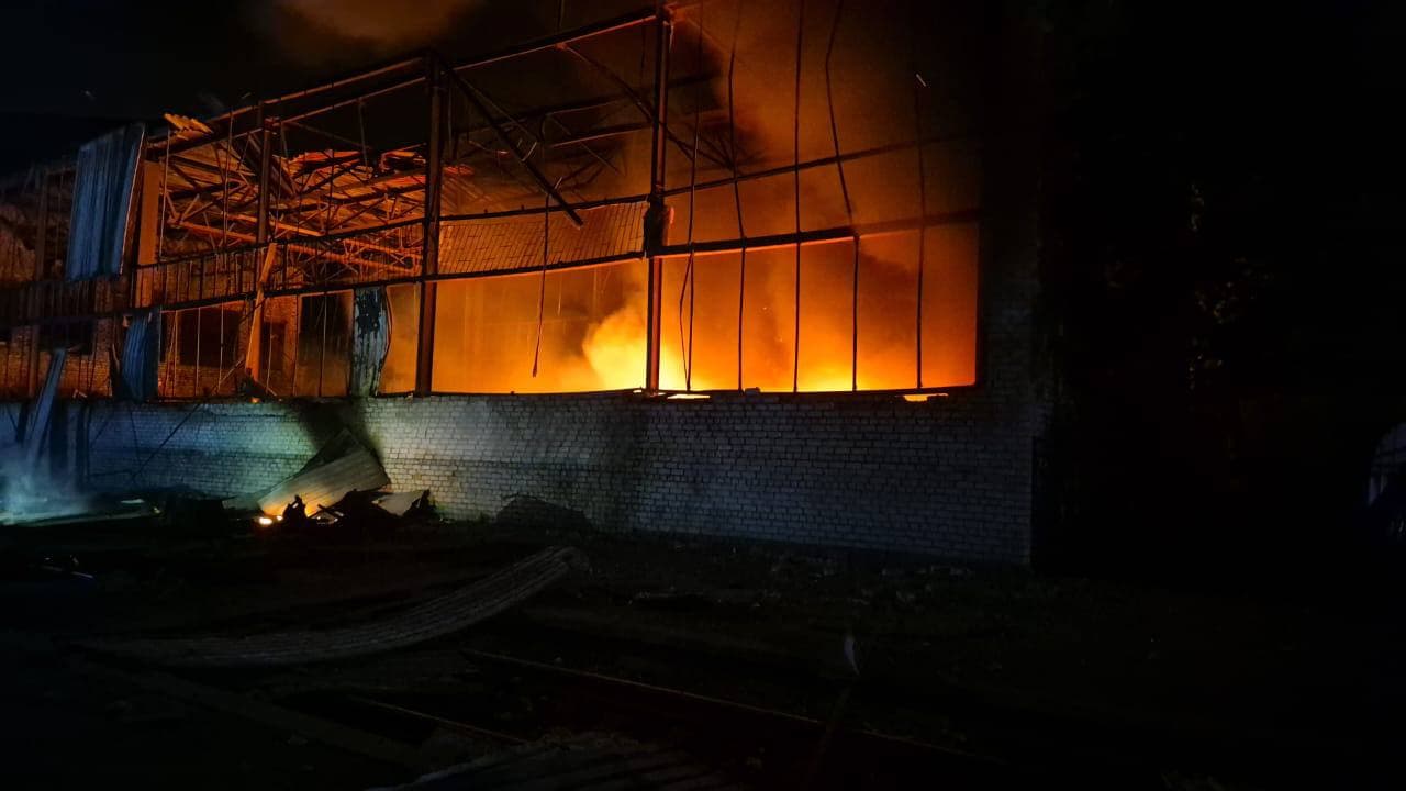 Ворожа атака на Полтавщину: пошкоджені будівлі та міст через Дніпро (оновлено)