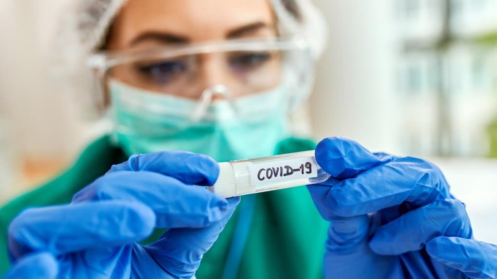 На Полтавщині дефіцит вакцини від COVID-19 на тлі росту захворюваності