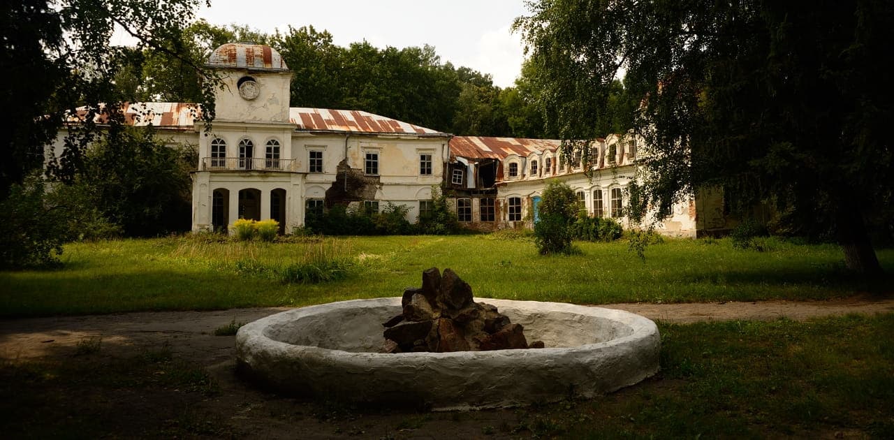 Піраміди, палаци та легенди: куди поїхати восени Полтавщиною
