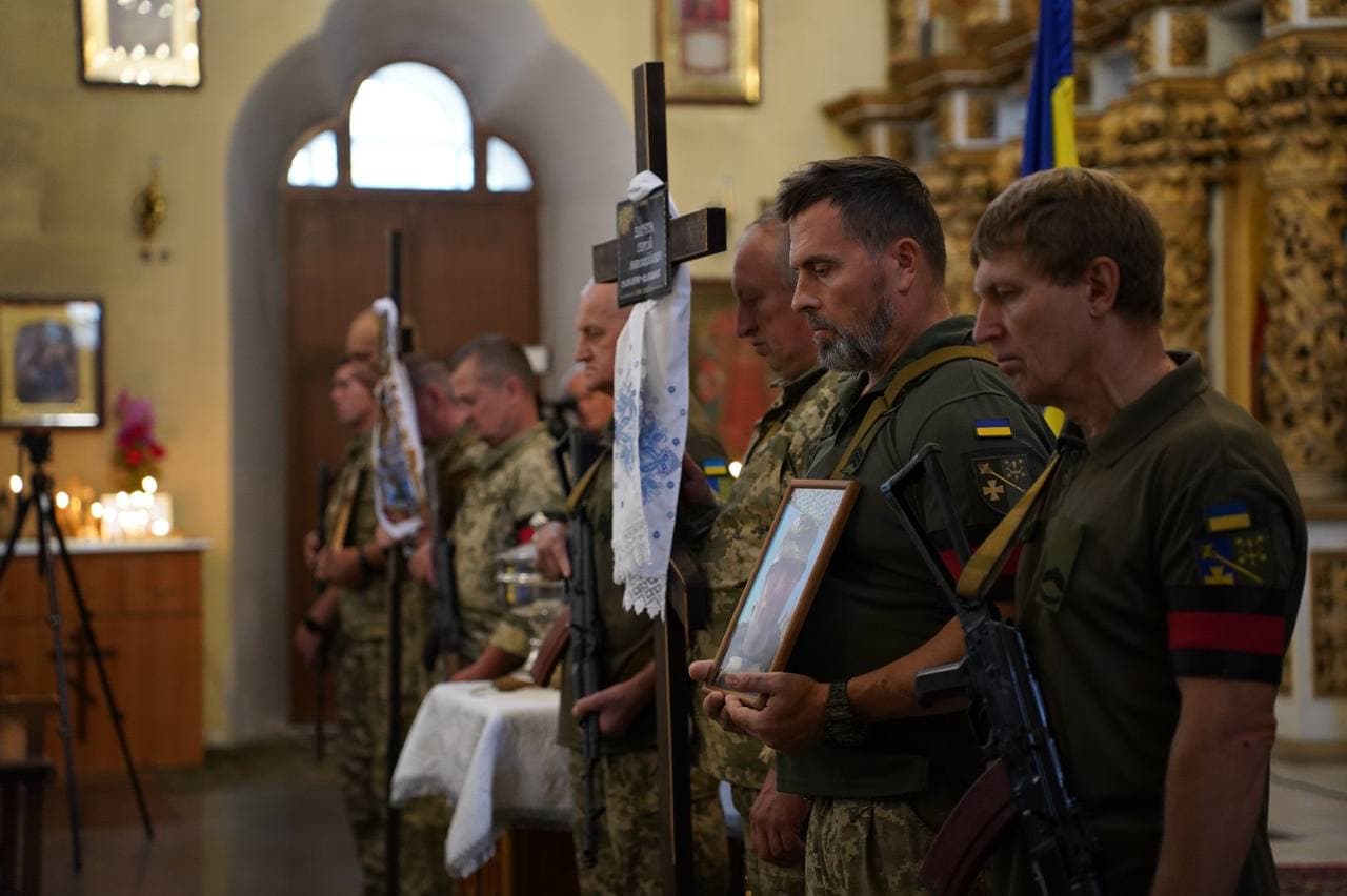 На Полтавщині попрощалися з шістьма загиблими захисниками