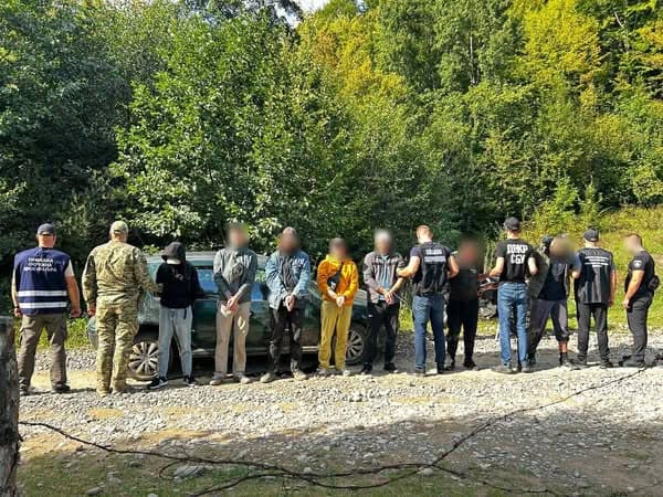 Жителів Полтавщини зловили під час спроби незаконно переплисти Тису