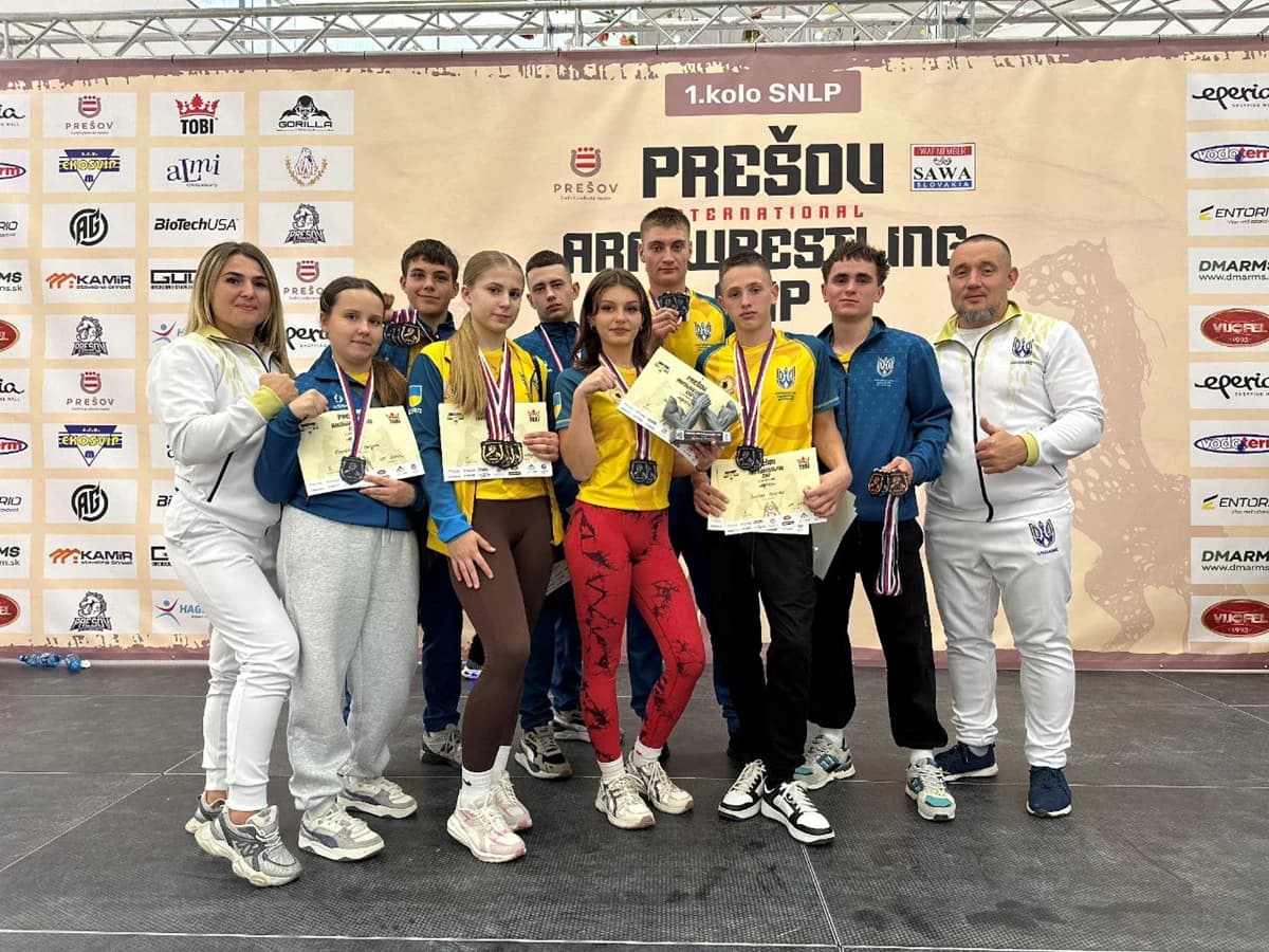 Вісім полтавців здобули 20 медалей на міжнародному турнірі з армреслінгу