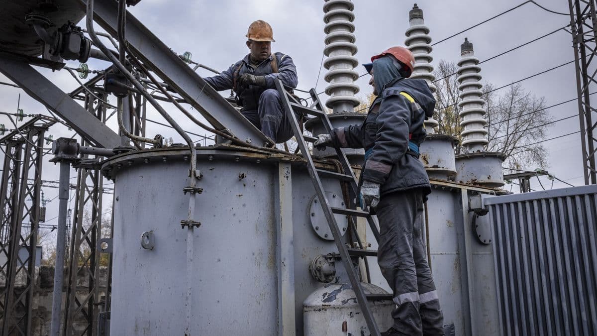 Без світла залишились вісім тисяч абонентів у Карлівській громаді