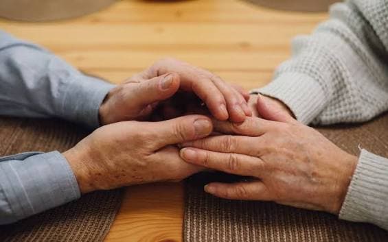 Як жителям Полтавщини з вразливих груп отримати одноразову допомогу: інструкція