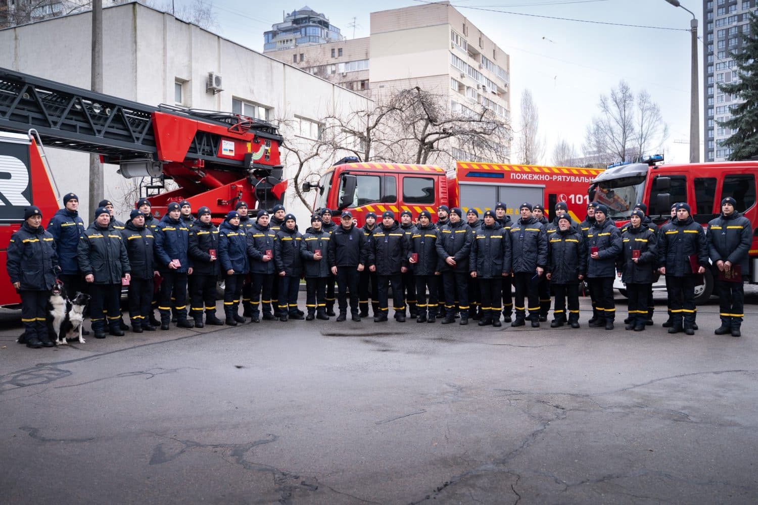 Пʼятьом рятувальникам з Полтавщини вручили держнагороди