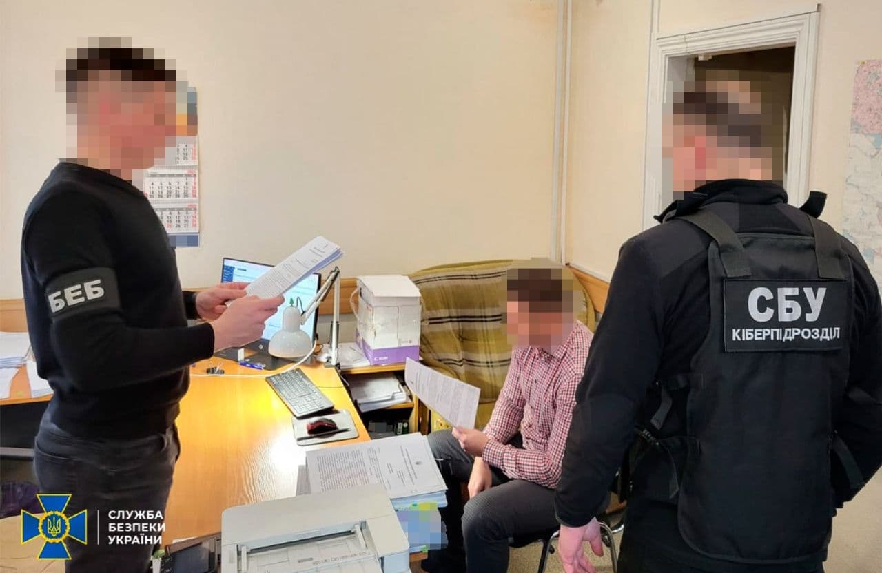 У Полтаві обрали запобіжні заходи підозрюваним у розкраданні 5,4 мільйона гривень