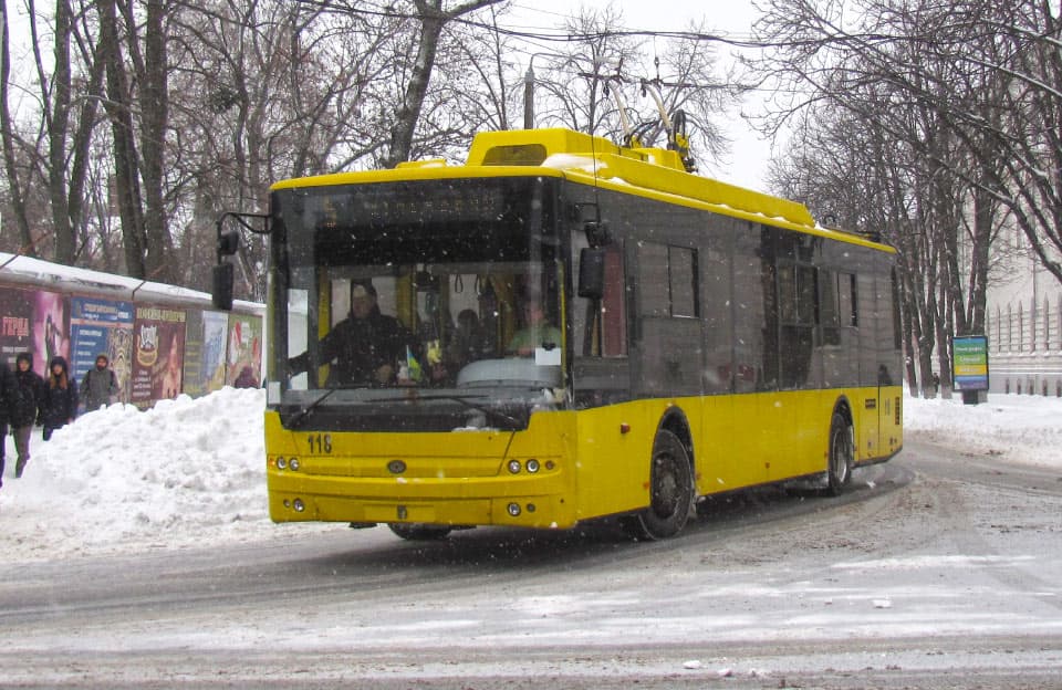 У Полтаві частково не курсують тролейбуси через ожеледь (оновлено)