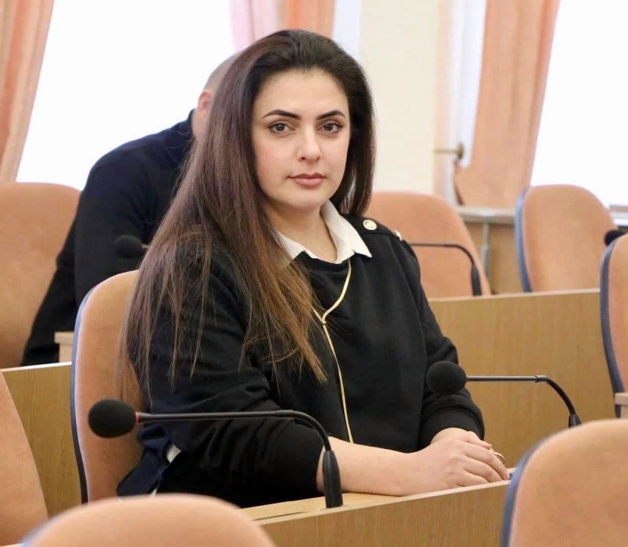 Сотні тисяч готівки та оренда в Нідерландах: що задекларувала полтавська депутатка