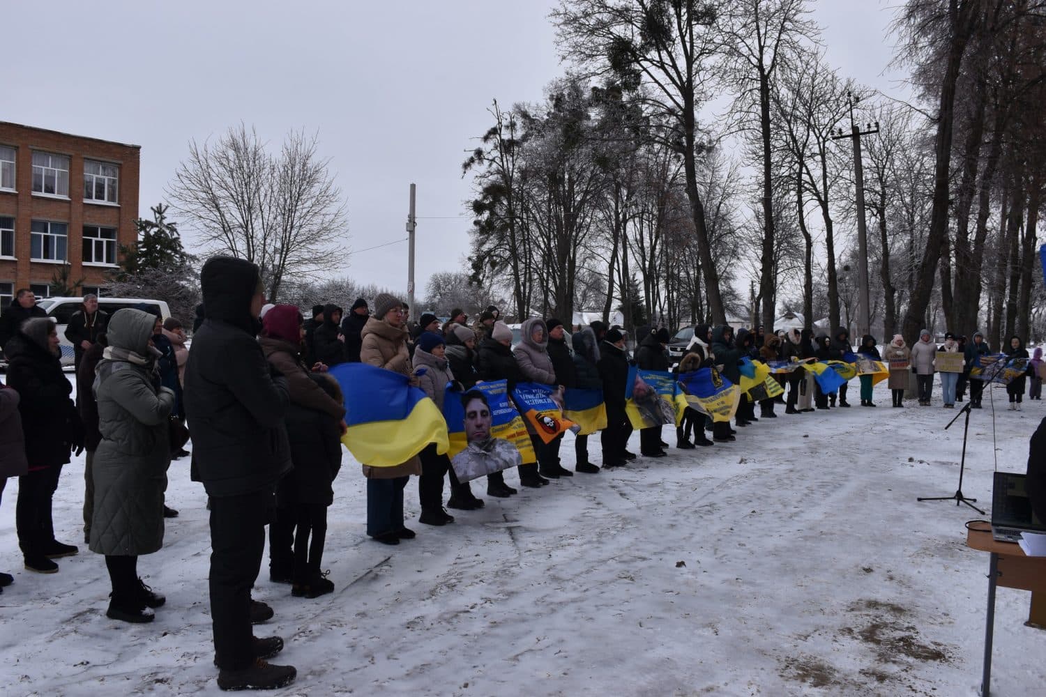 У громаді на Полтавщині відкрили «Алею надії» на честь українських захисників