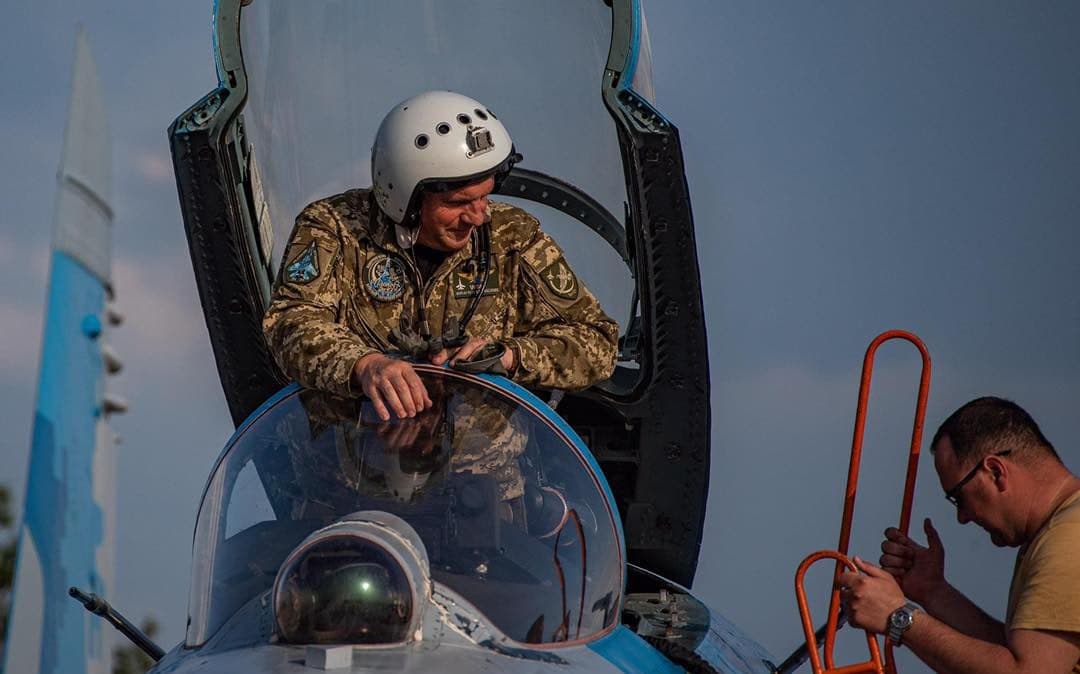 Гімназії на Полтавщині присвоїли імʼя загиблого льотчика