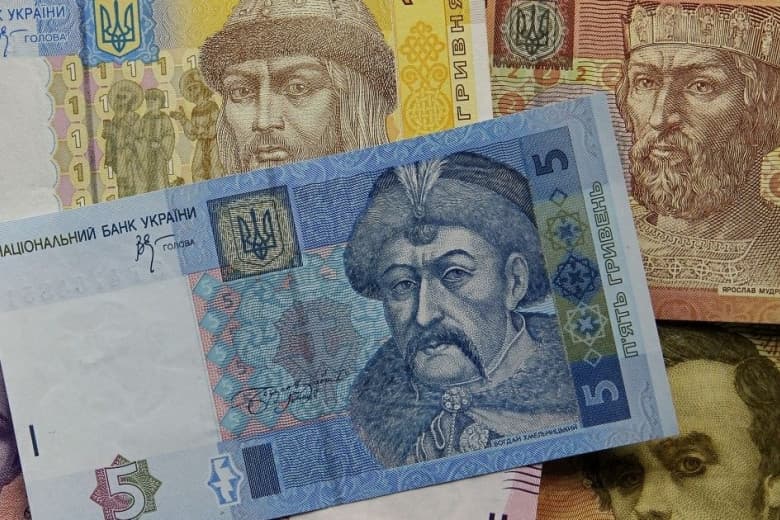 З 2 березня старі паперові гривні стануть недійсними: деталі