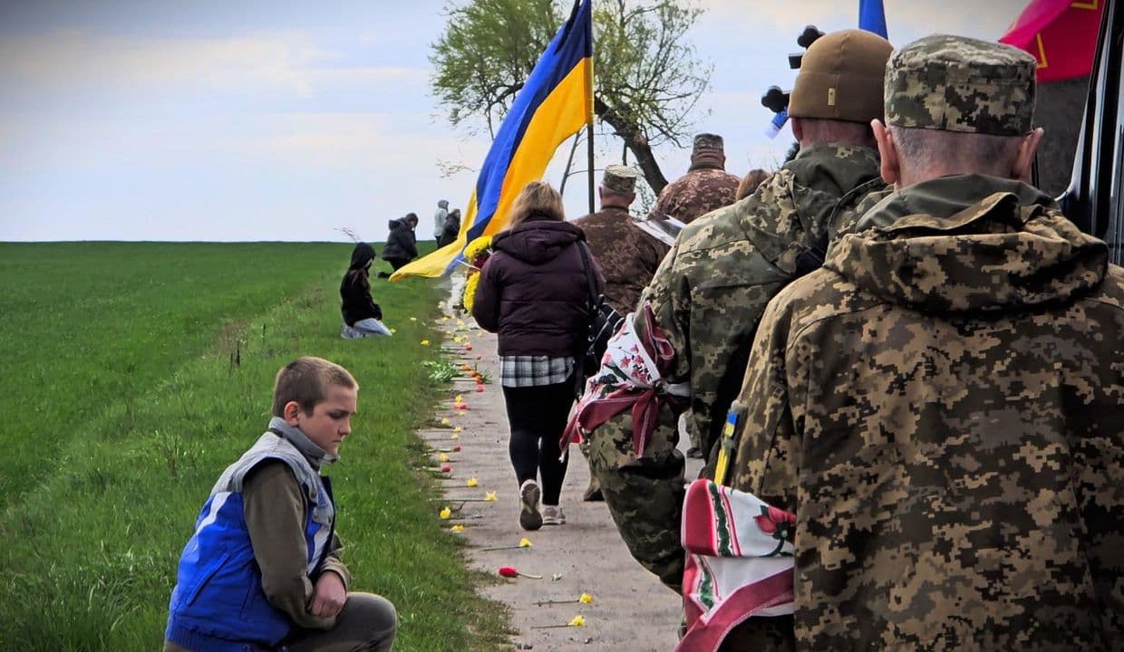 Фото: Церемонія прощання з Михайлом Хомичем.