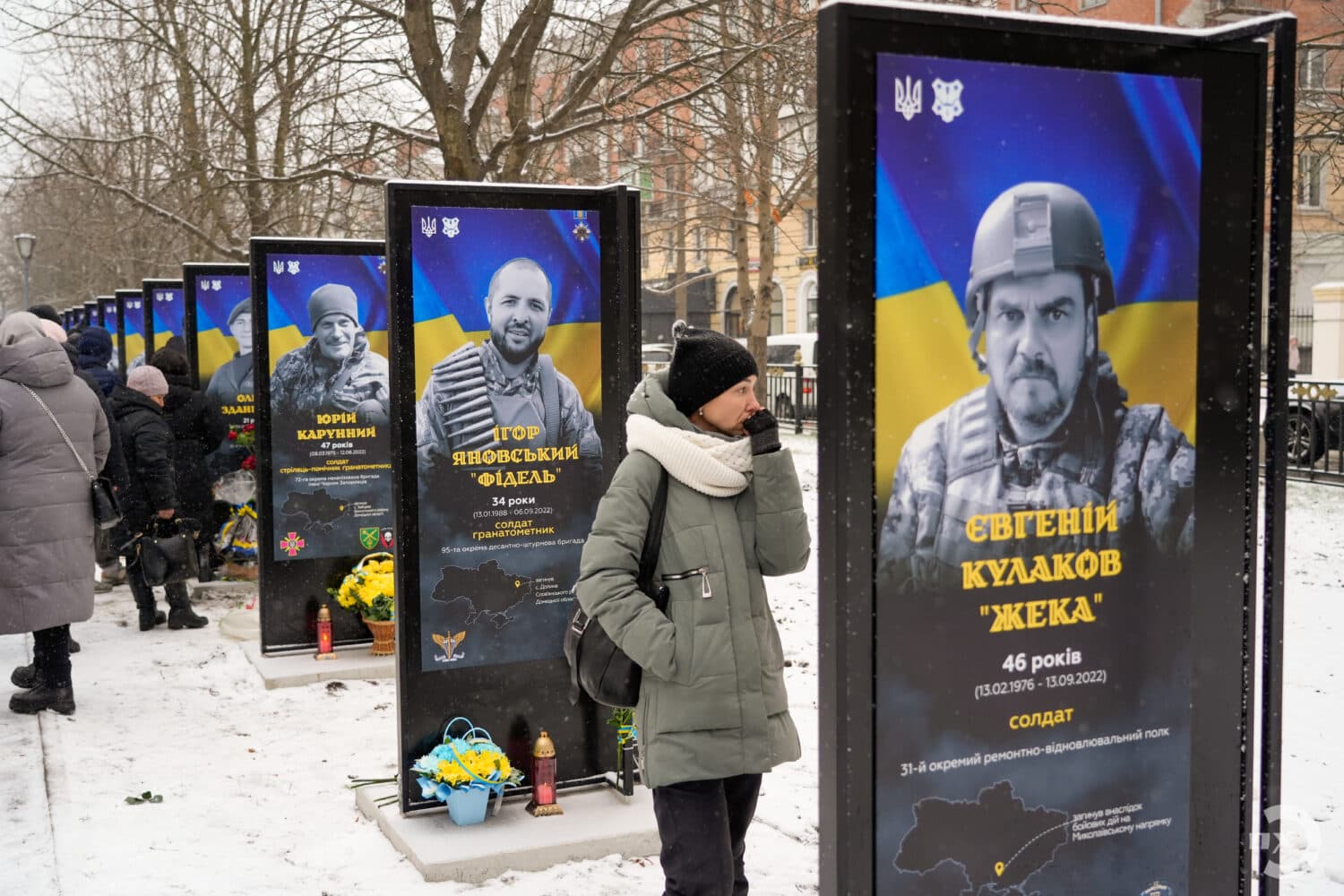 У Полтаві планують встановити ще 50 меморіальних стендів з героями війни