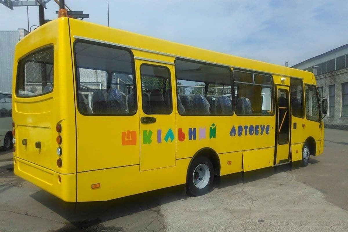 Кінотеатри, шкільні автобуси та ремонти: Кременчуцький район отримав державну субвенцію