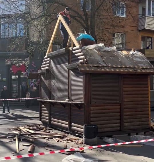 Полтава без МАФів: у центрі демонтували ще один кіоск