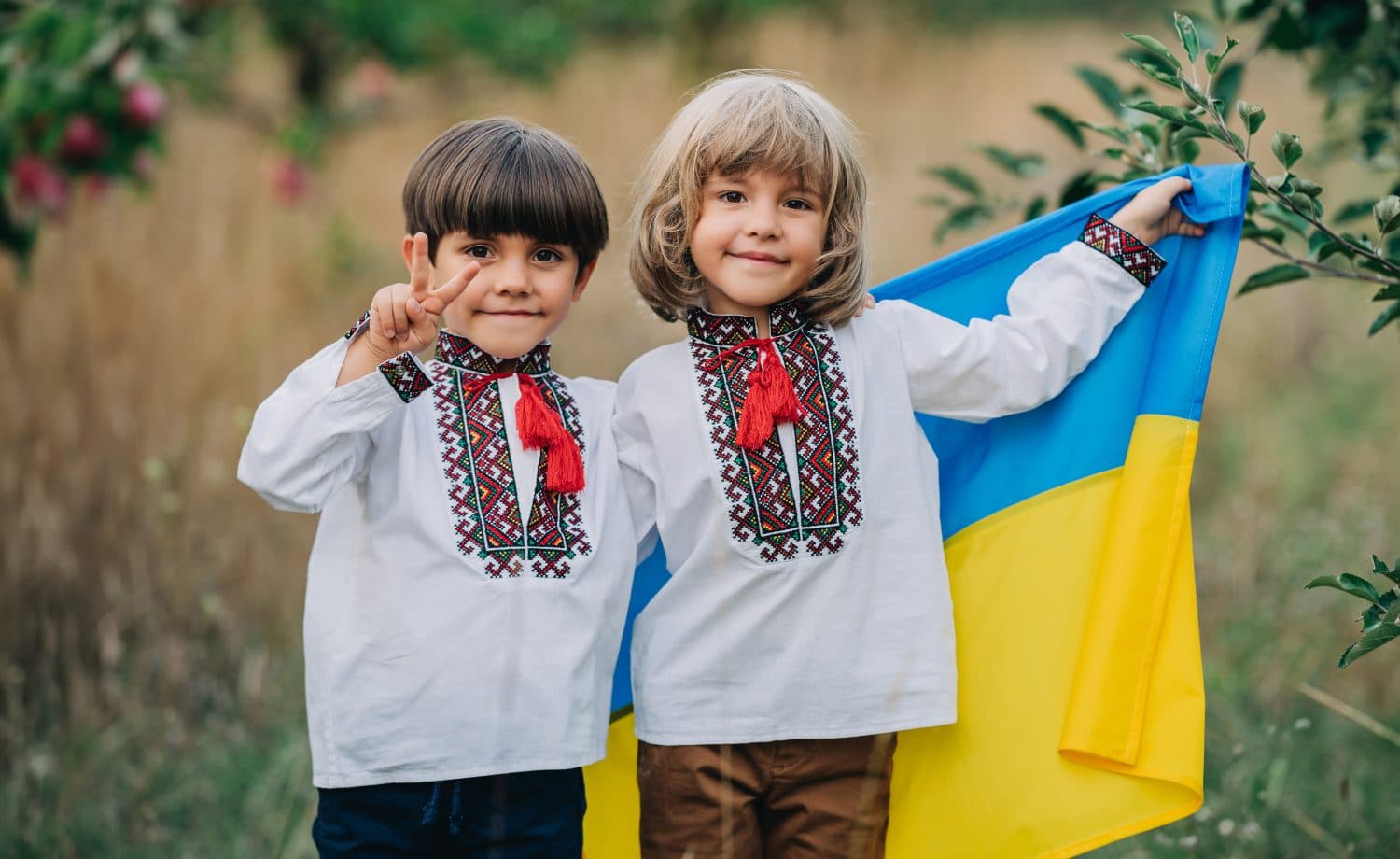 Дитяча вишиванка: традиція, що надихає з малечку