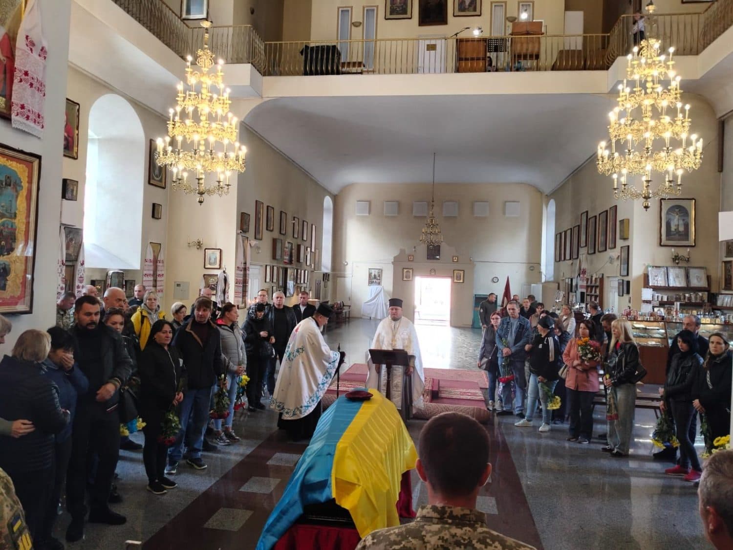 На Полтавщині попрощалися ще з шістьма загиблими захисниками