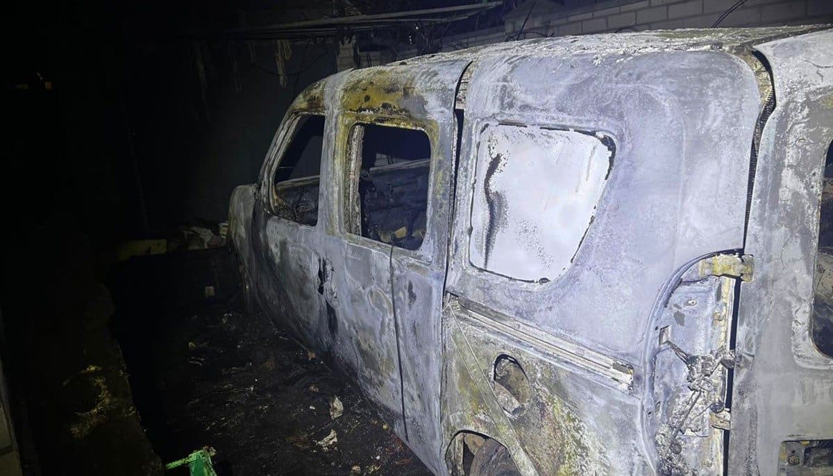 У Кременчуці затримали чоловіка за підпали автівок