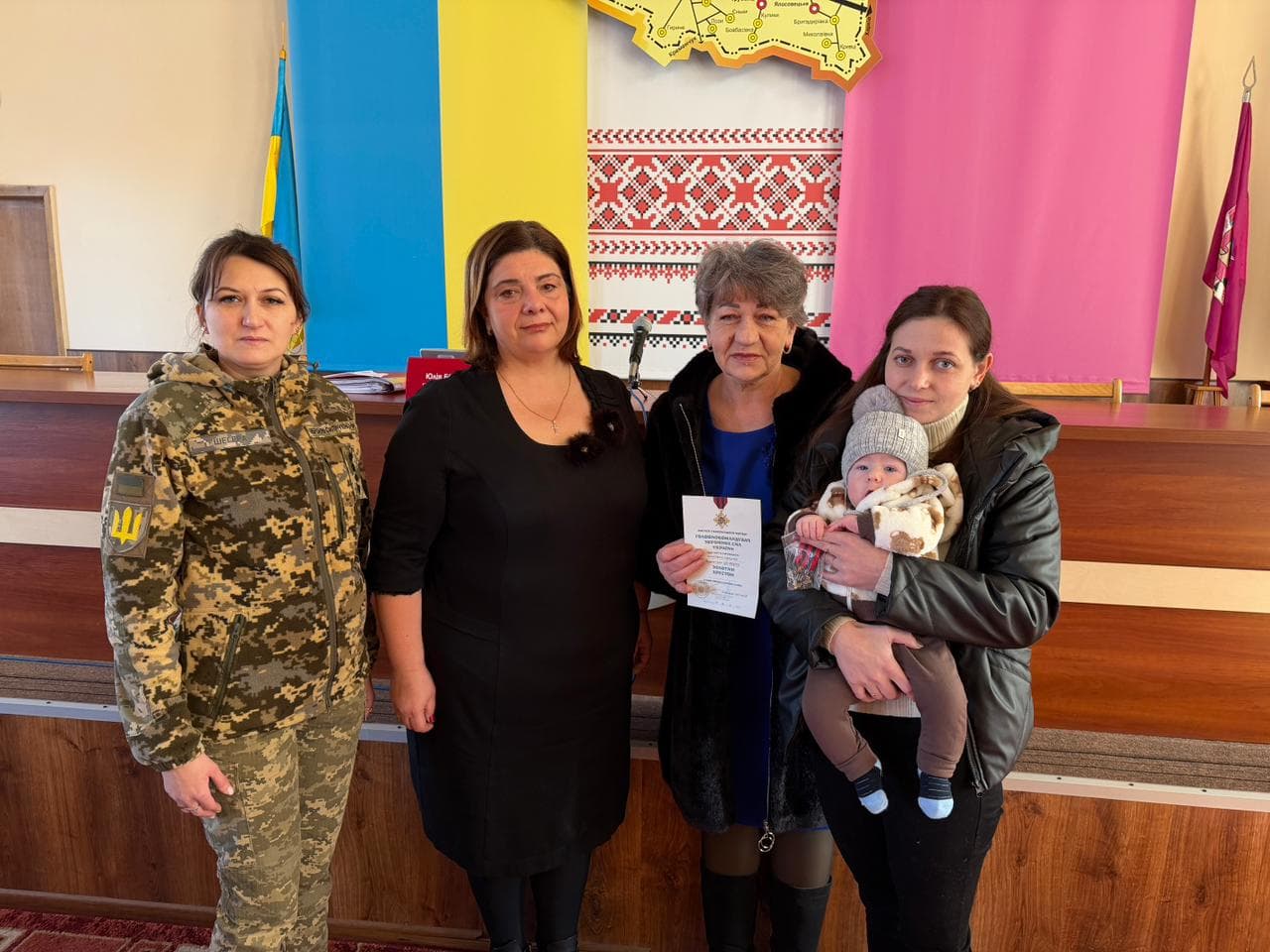 На Полтавщині родині полеглого воїна передали нагороду