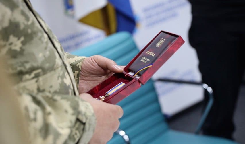 Воїна з Полтавщини нагородили «Залізним Хрестом» за мужність