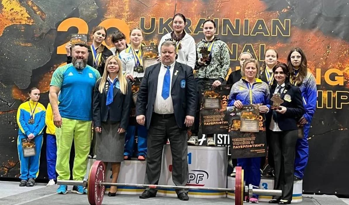 Команда з Полтавщини виборола «срібло» на Чемпіонаті України з пауерліфтингу