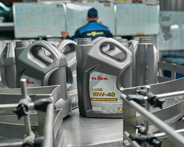 Моторна олива 5W30: кому 5W-30 не підходить і чому клас не універсальний?