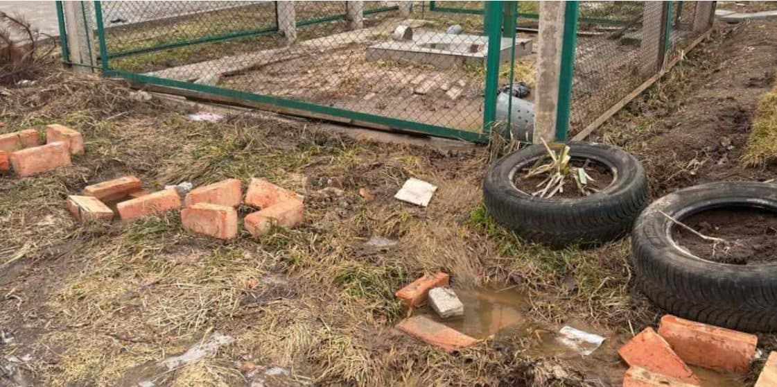 У Розсошенцях виявили витік невідомої речовини